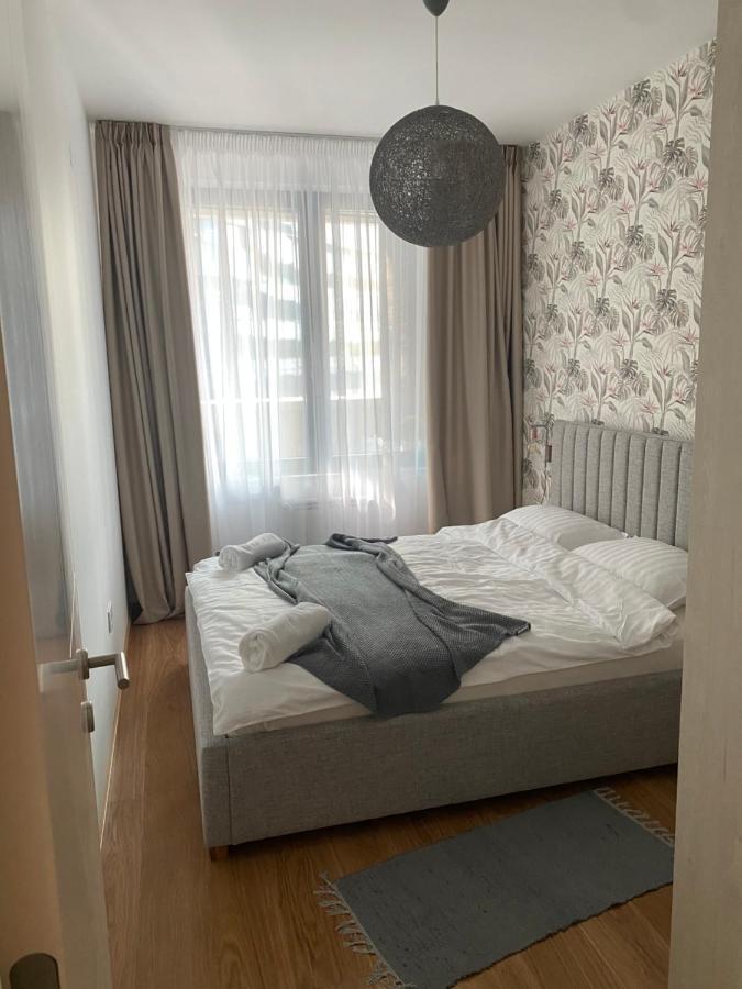 Apartment Pupin Star - City Centre Нови Сад Екстериор снимка